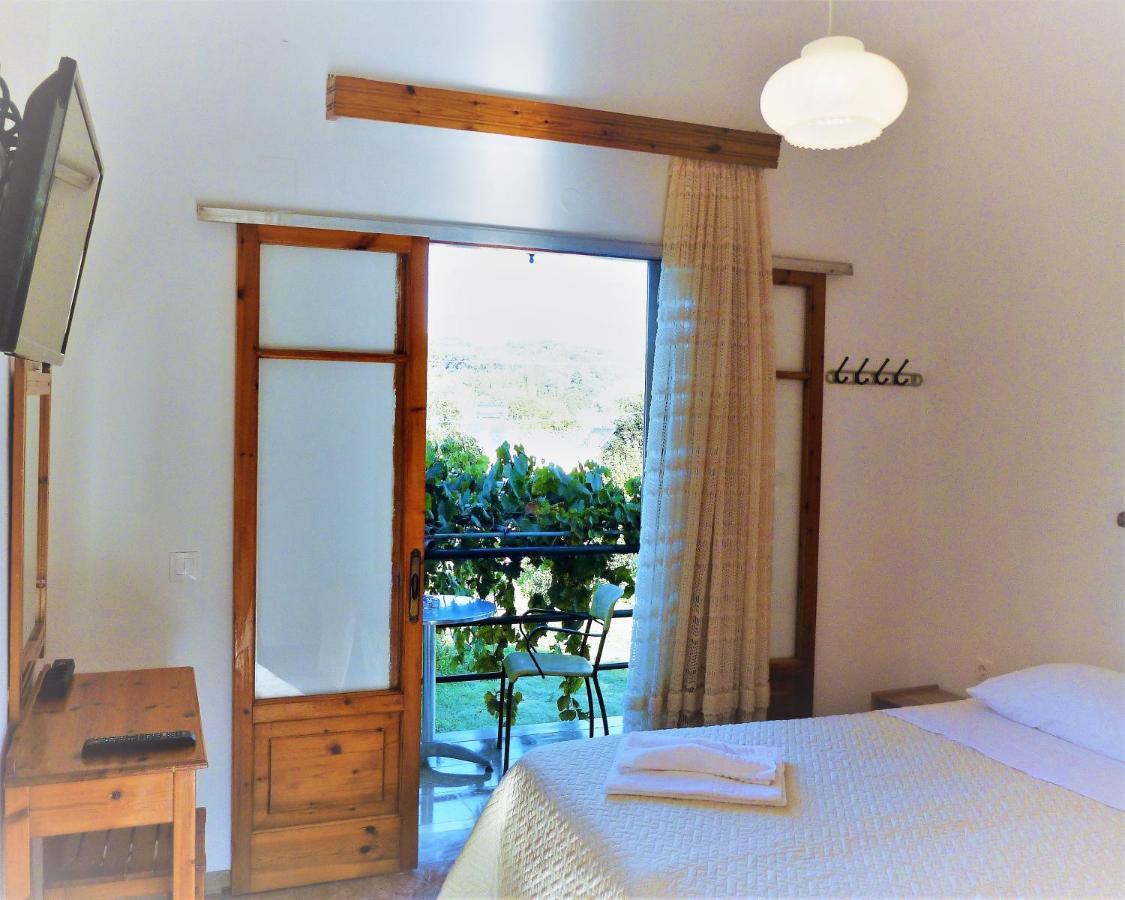 Giannis Apartment Agios Georgios Pagon Exterior photo
